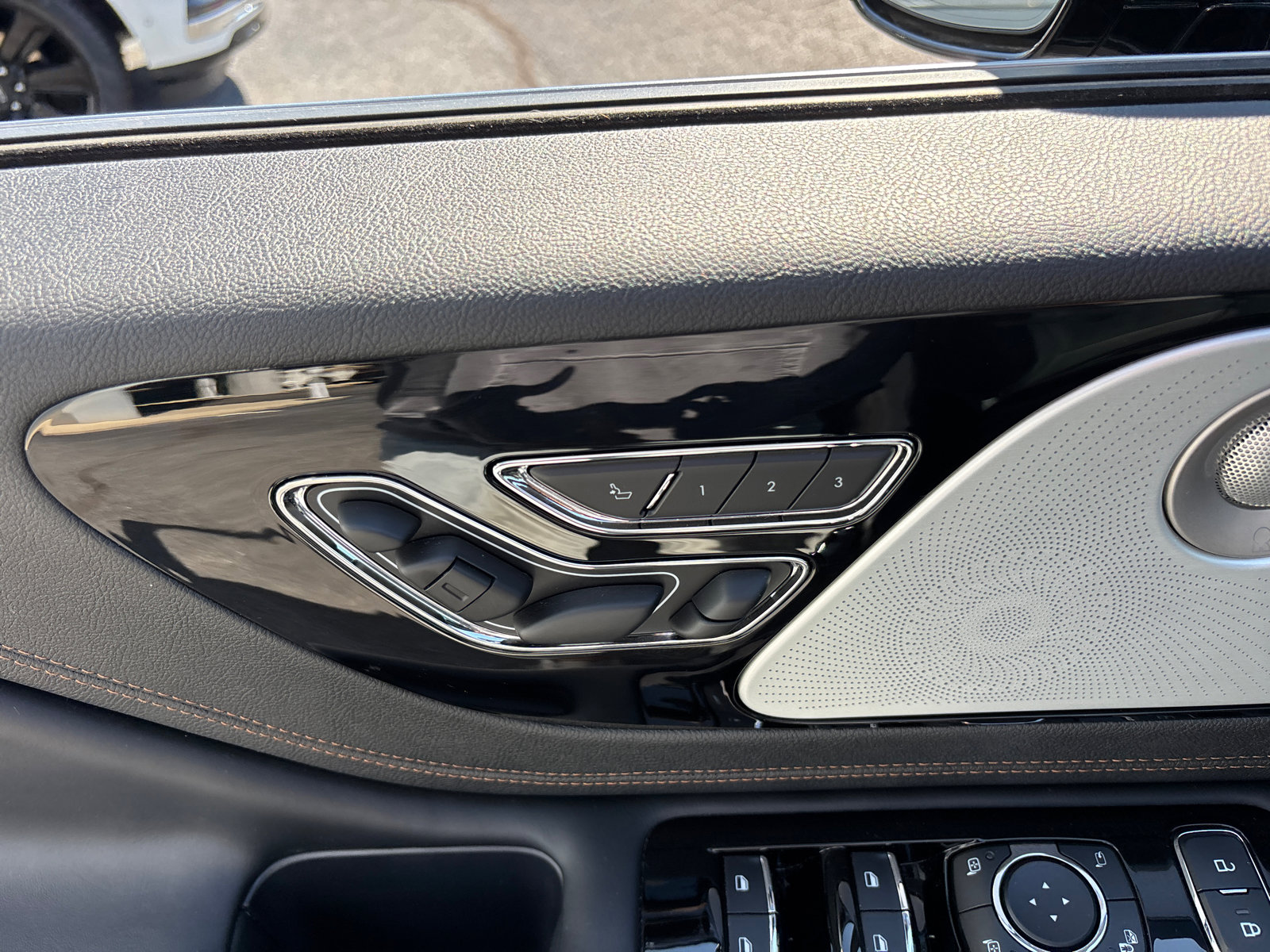 2025 Lincoln Aviator Black Label