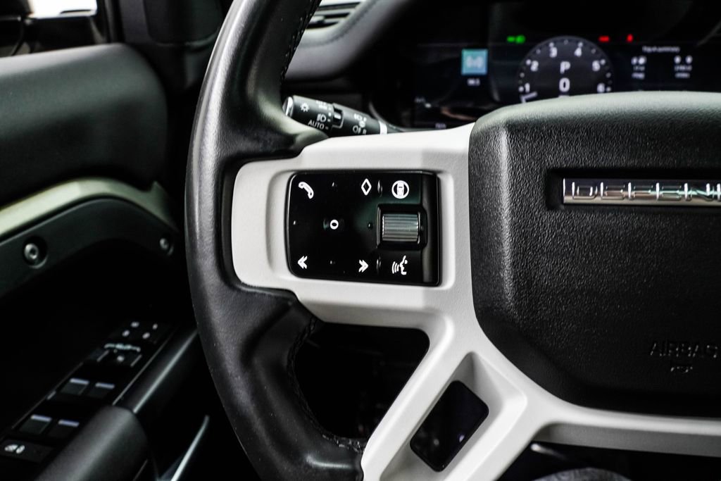 2025 Land Rover Defender 110 S