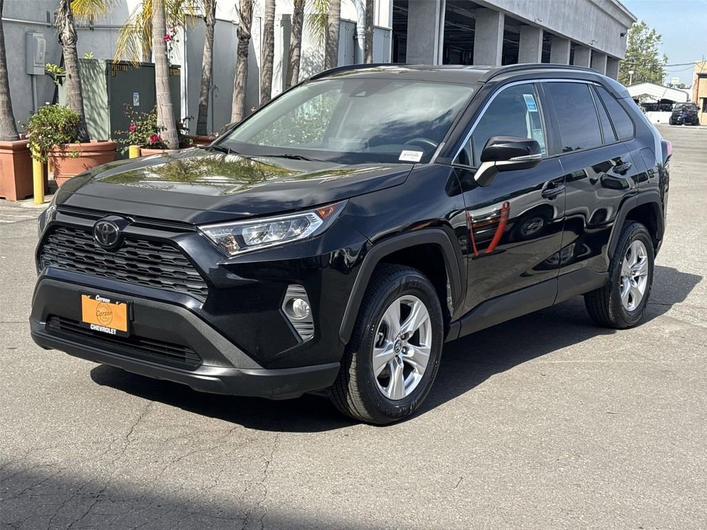 2020 Toyota RAV4 XLE