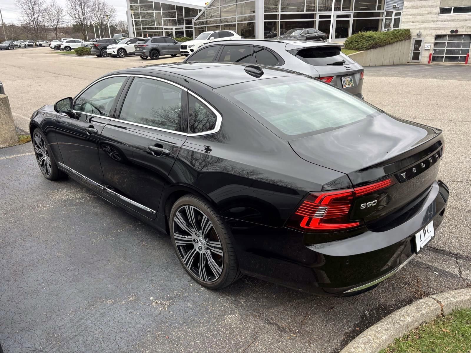 2023 Volvo S90 B6 Ultimate