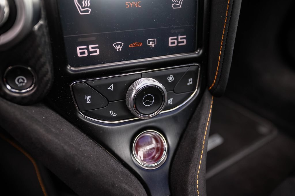 Used 2022 McLaren 720S Performance photo 32