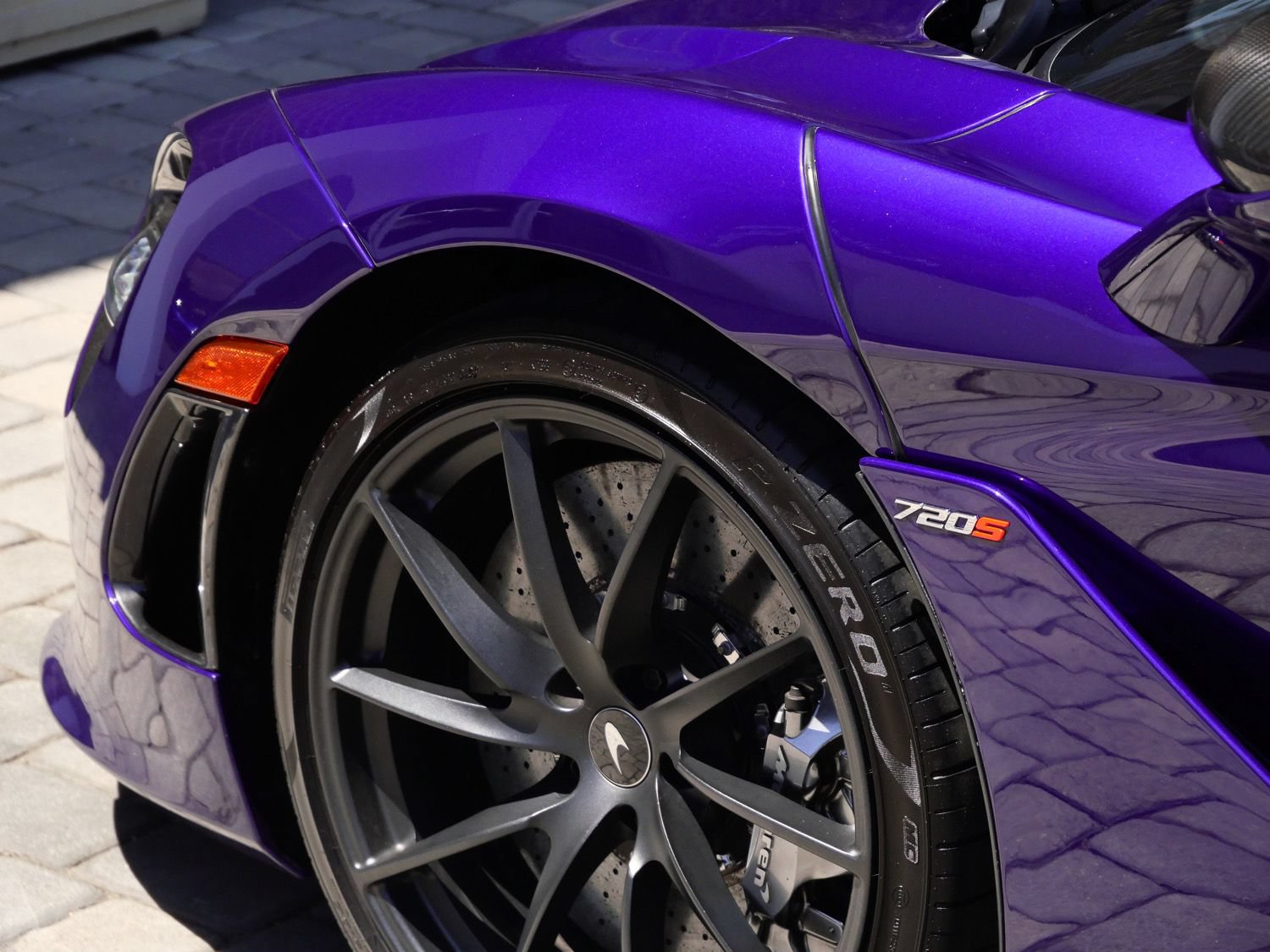 Used 2020 McLaren 720S photo 15