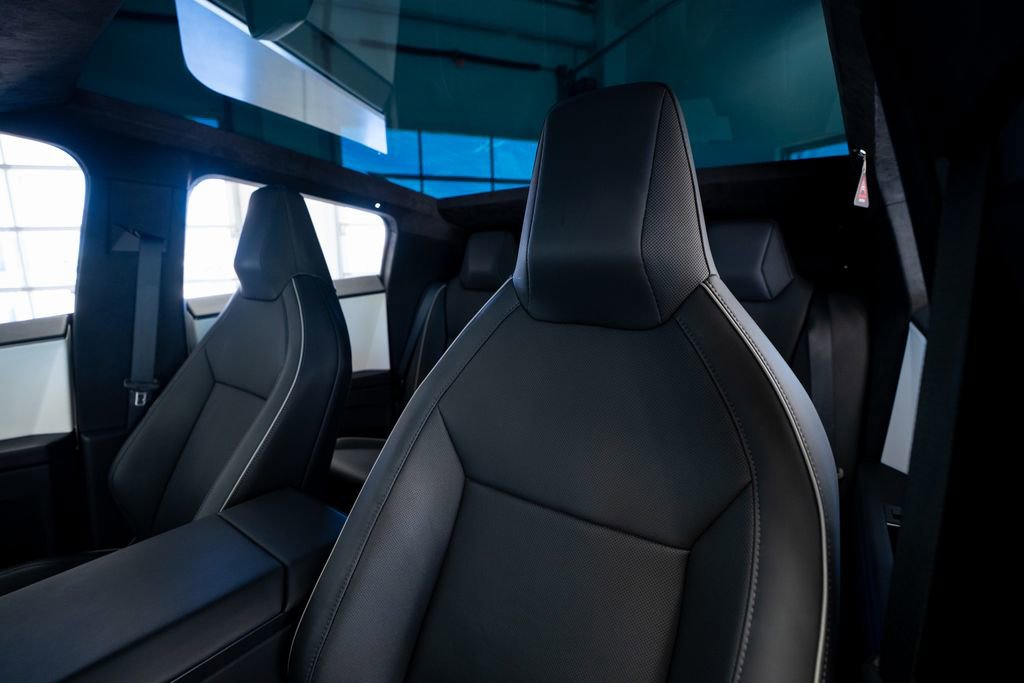 2024 Tesla Cybertruck AWD Crew Cab