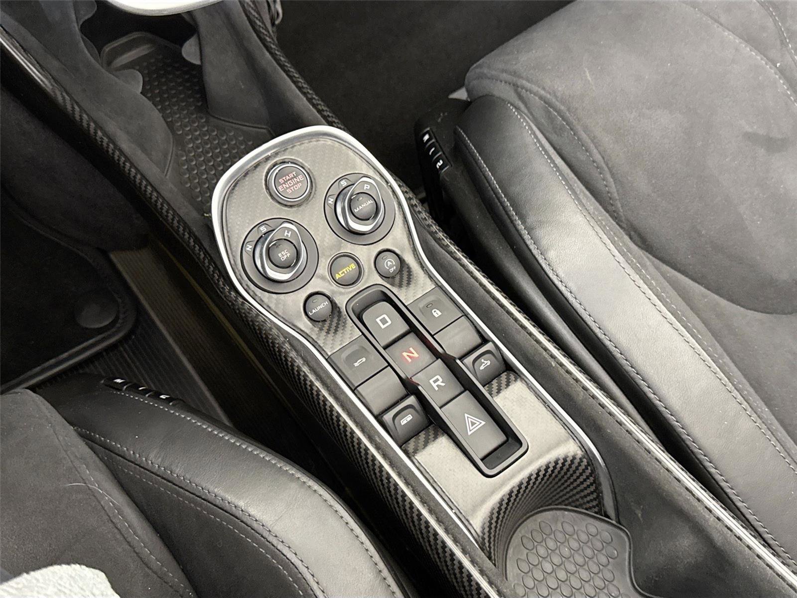 Used 2020 McLaren 600LT Spider photo 22