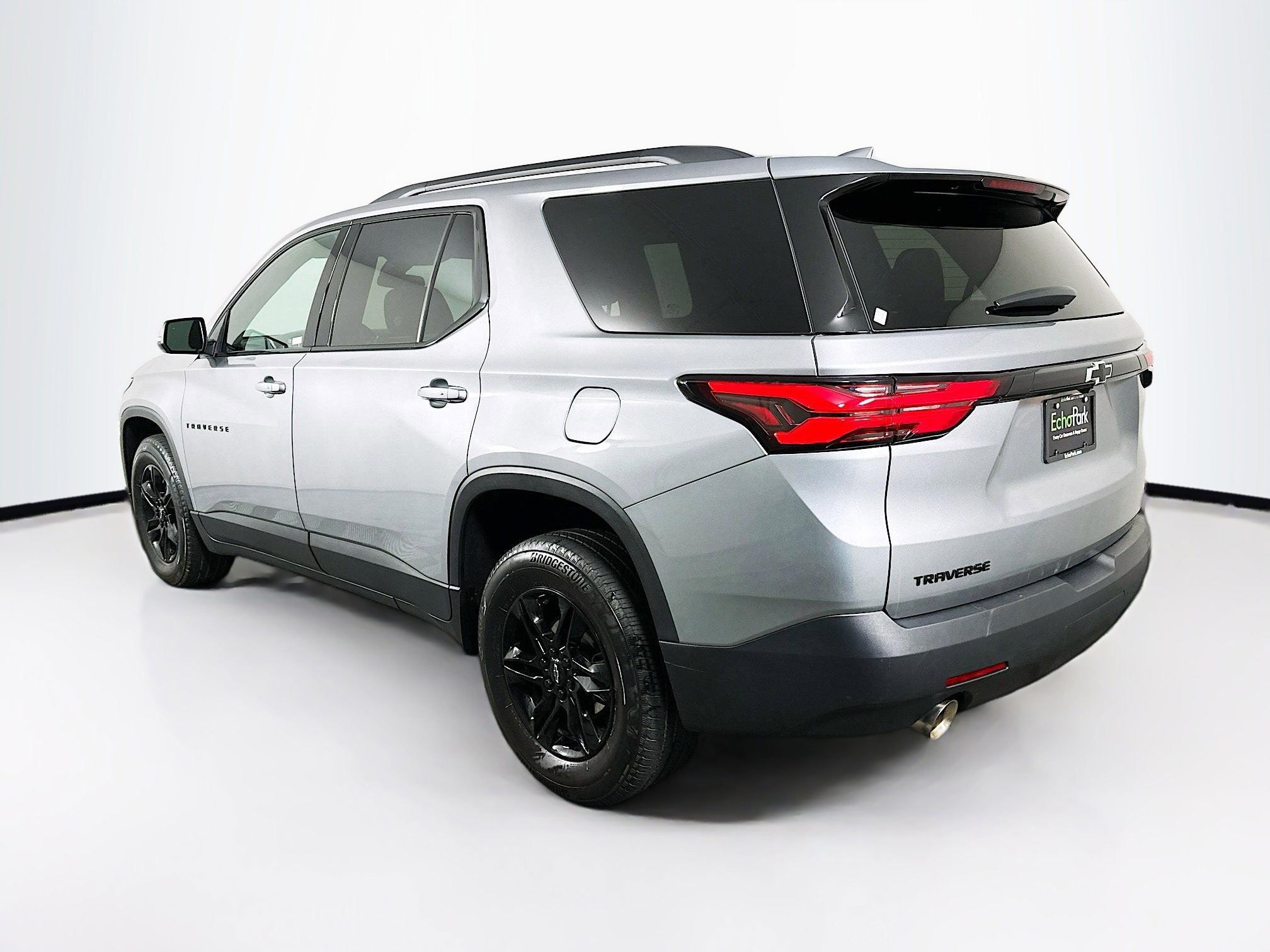 2023 Chevrolet Traverse LT