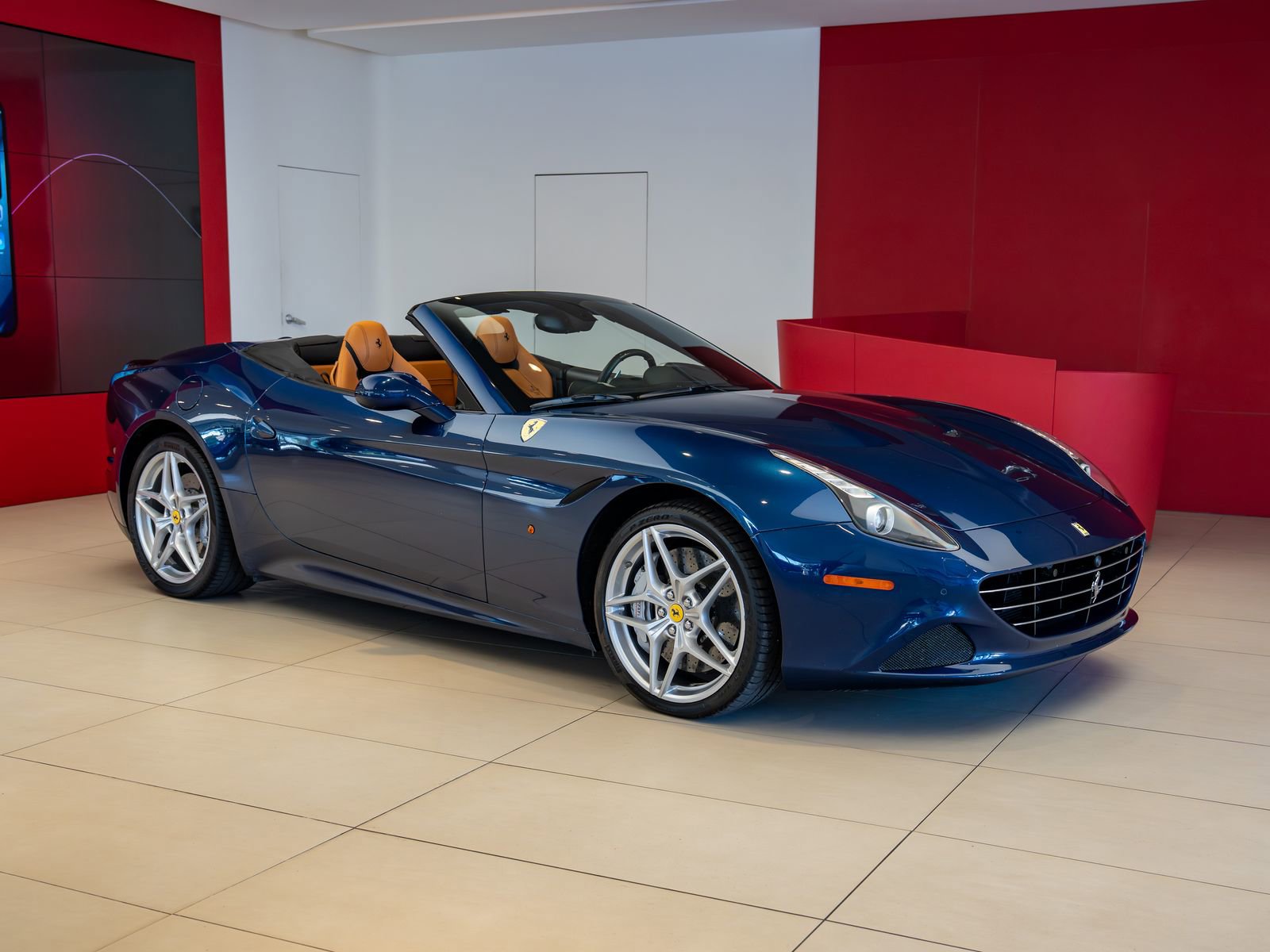 Used 2016 Ferrari California T