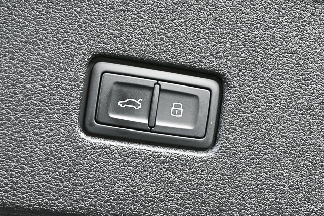 2026 Audi Q8 Premium