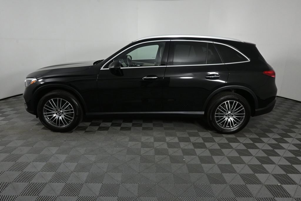 2026 Mercedes-Benz GLC 300