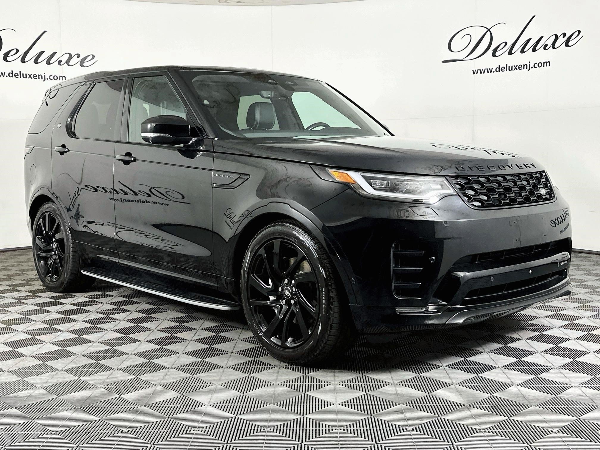 Used 2023 Land Rover Discovery S R-Dynamic