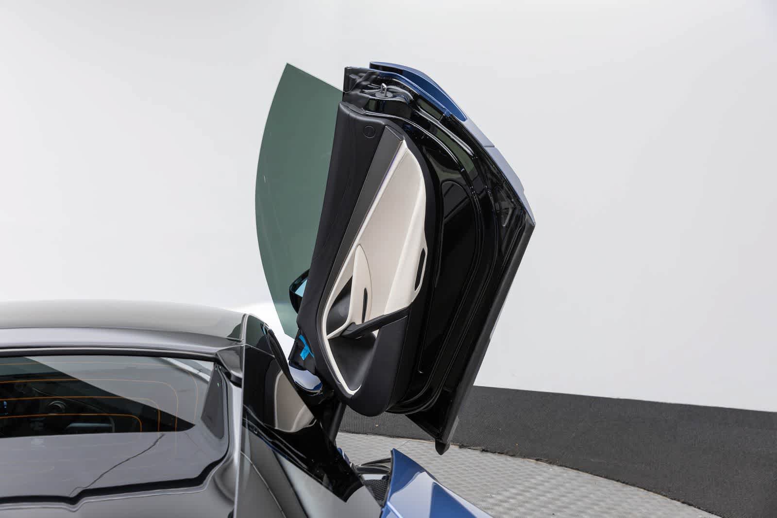 Used 2026 McLaren 750S Spider photo 32