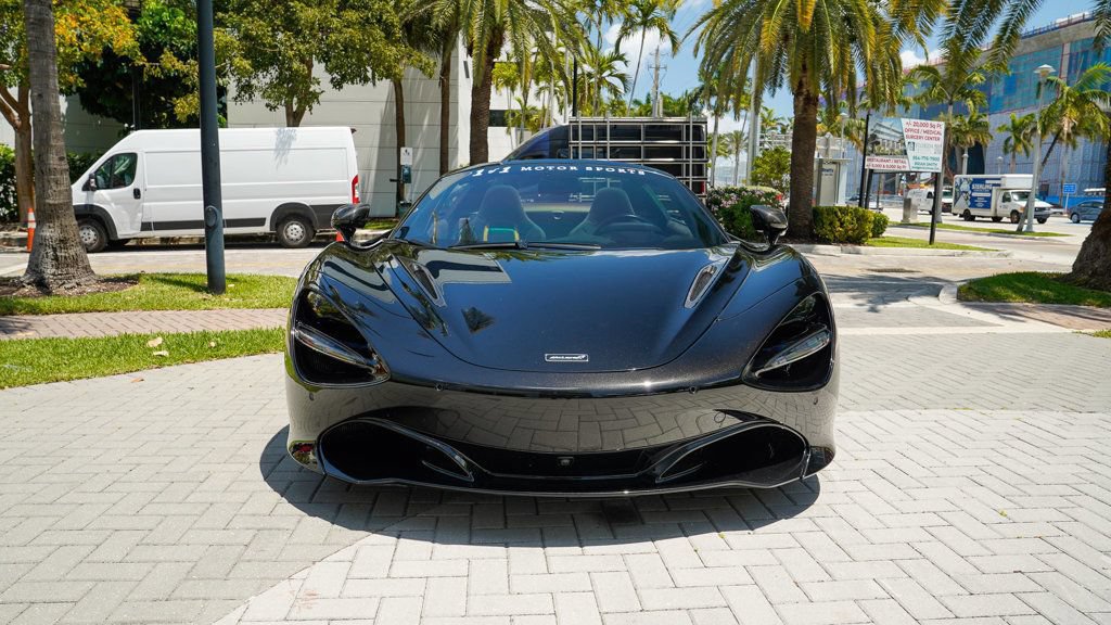 Used 2021 McLaren 720S Spider photo 2