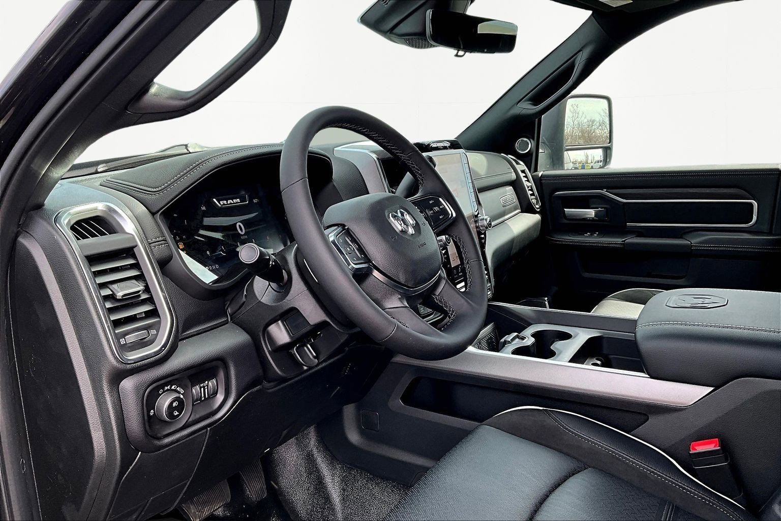 2026 RAM 4500 4x4 Crew Cab DRW