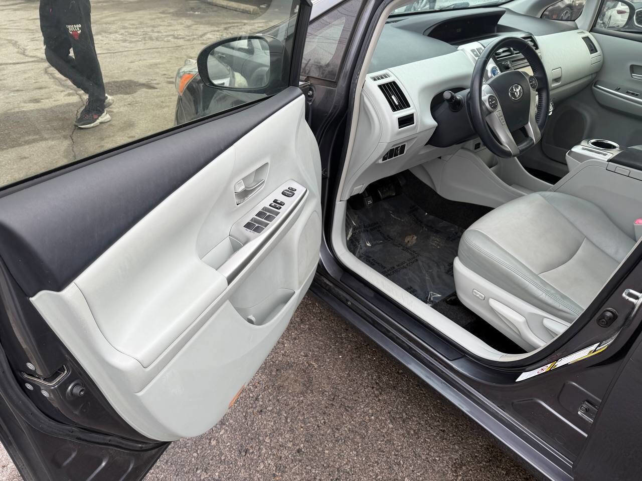 2013 Toyota Prius V Five