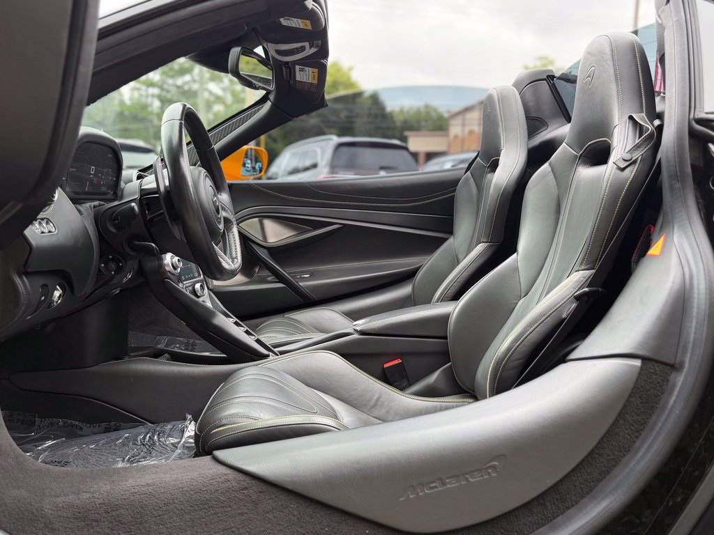 Used 2022 McLaren 720S Spider photo 33