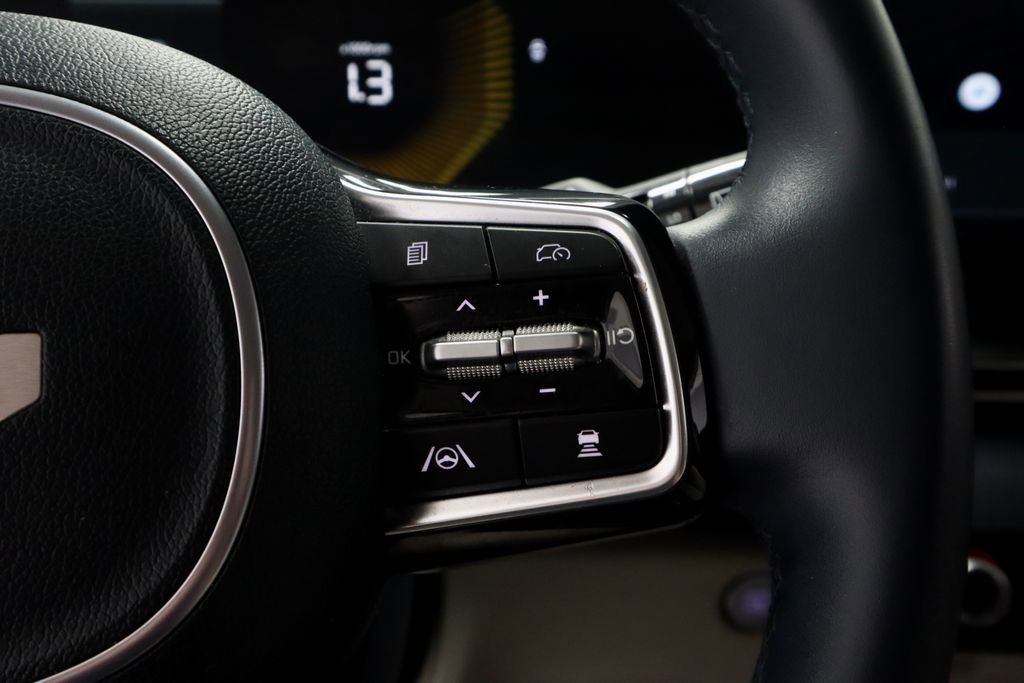 2025 Kia Carnival EX