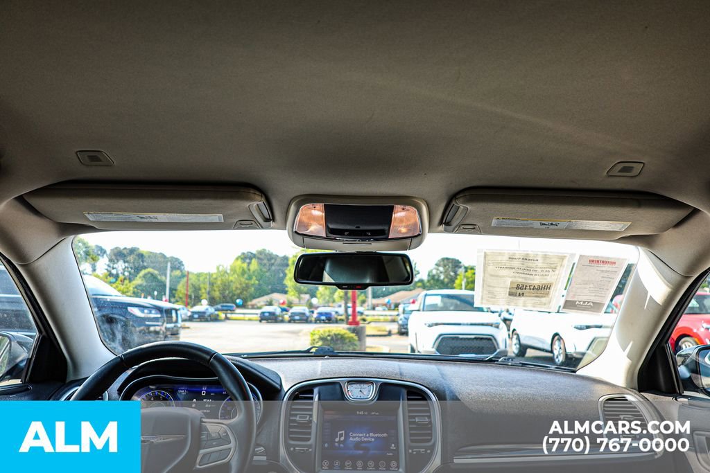 2017 Chrysler 300 Limited