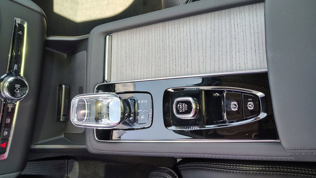 2026 Volvo Xc90 B6 Ultra