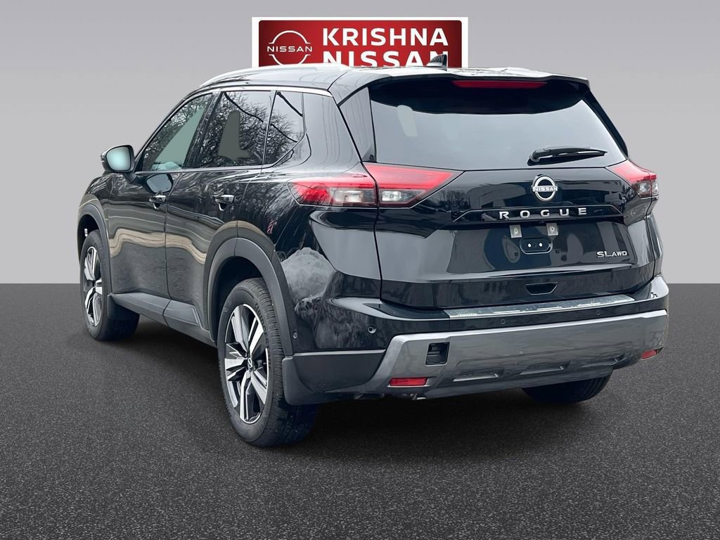 2025 Nissan Rogue SL