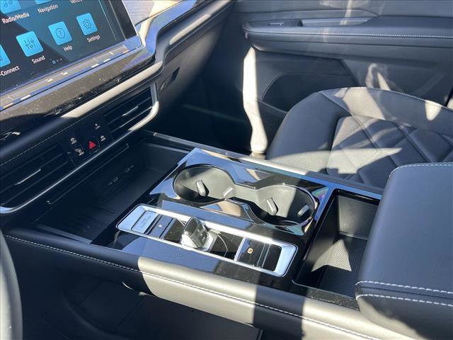 2025 Volkswagen Atlas SE