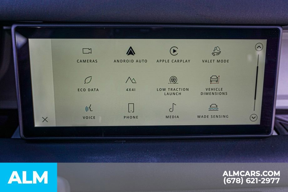 2024 Land Rover Defender 90 X-Dynamic SE