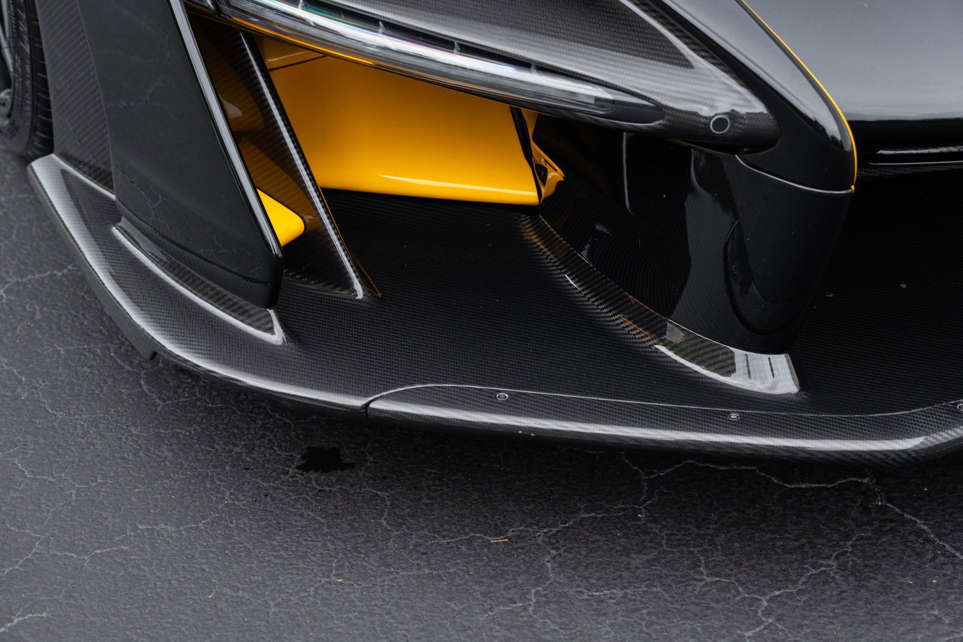 Used 2019 McLaren Senna photo 15