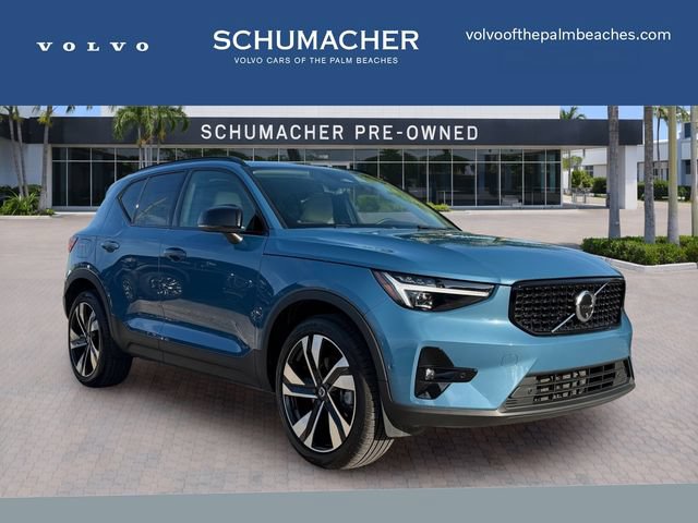 Certified 2025 Volvo XC40 B5 Ultra