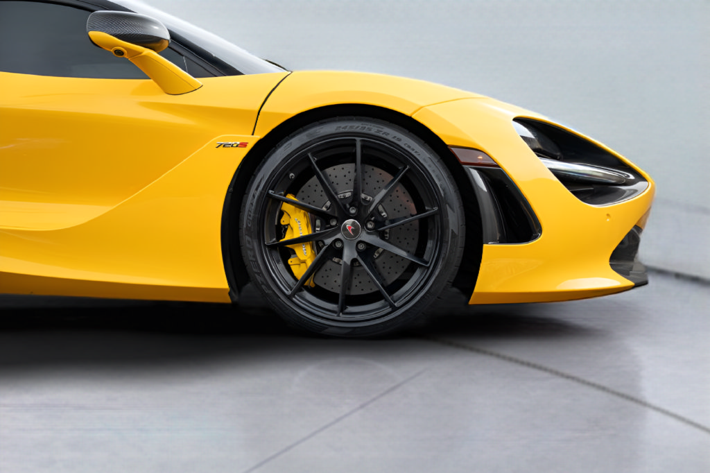 Used 2018 McLaren 720S photo 31