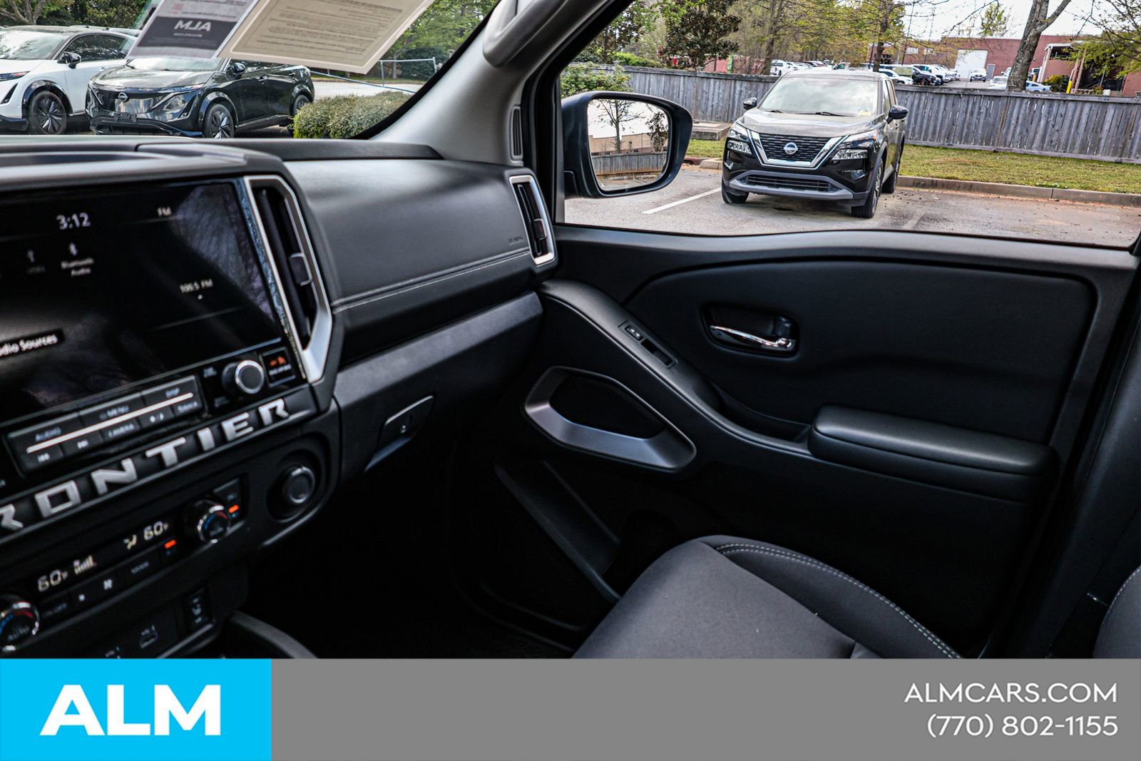 2025 Nissan Frontier SV