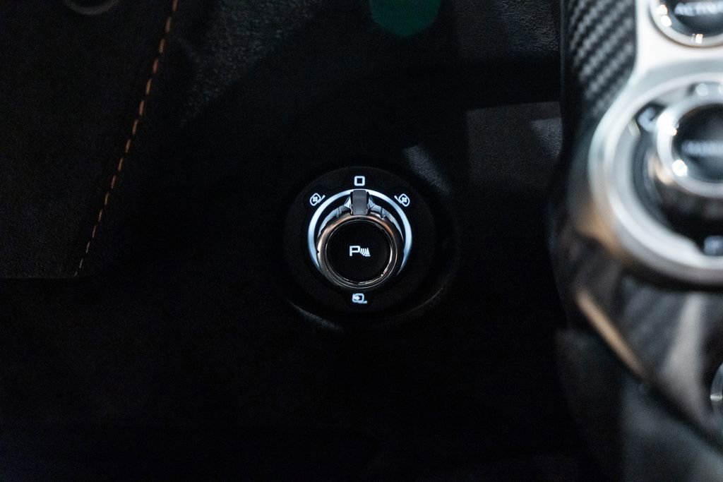 Used 2018 McLaren 720S photo 33