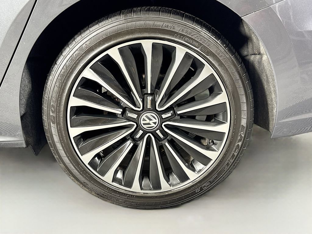 2022 Volkswagen Passat 2.0T