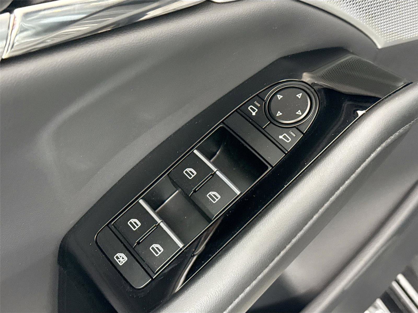 2026 MAZDA Mazda3 Hatchback w/Premium Plus Pkg