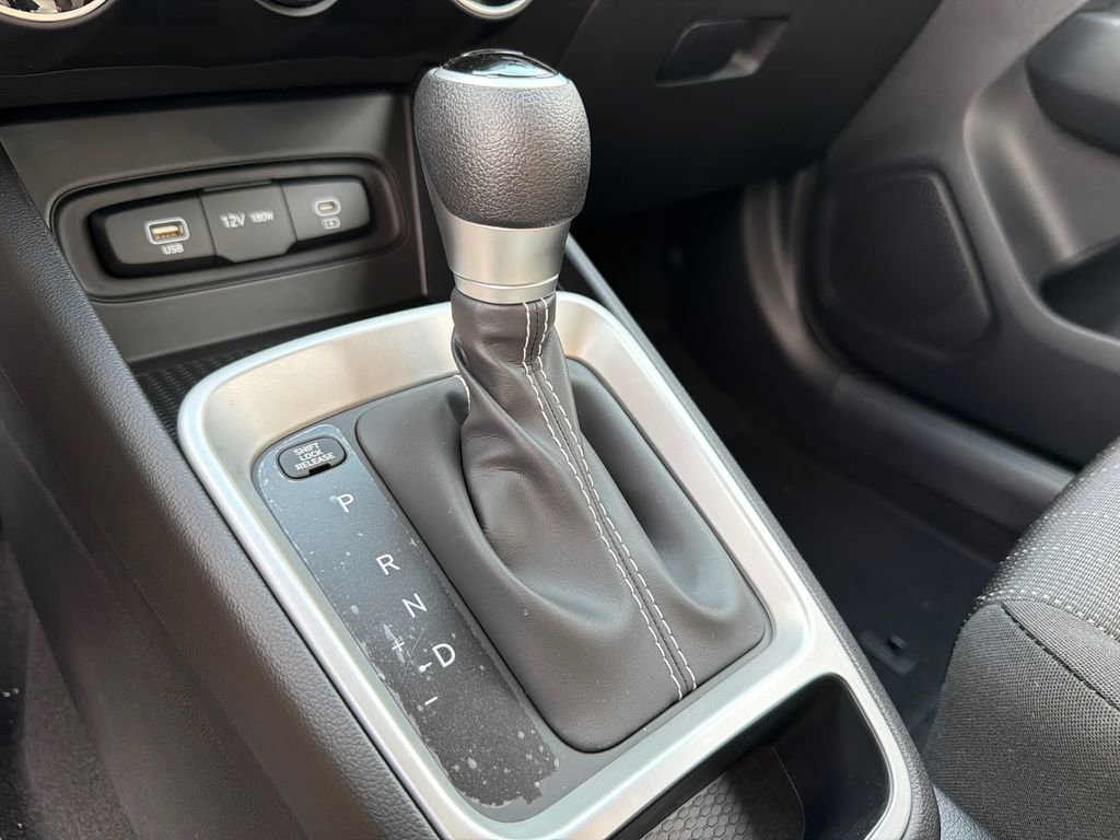 2026 Hyundai Venue SE