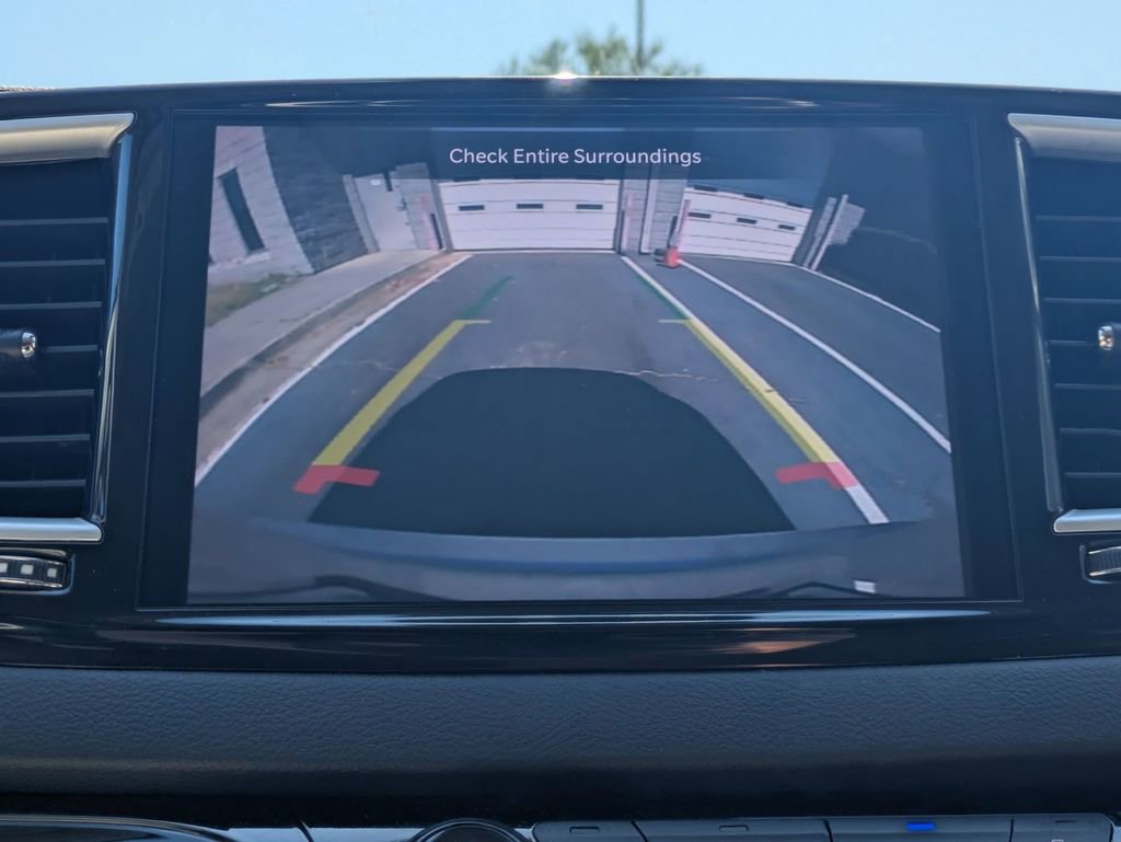 2024 Chrysler Pacifica Touring-L