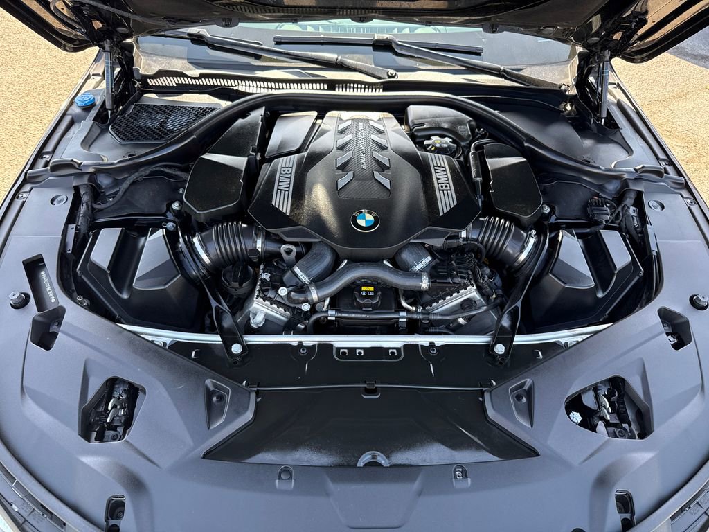 2022 BMW M850i xDrive Coupe