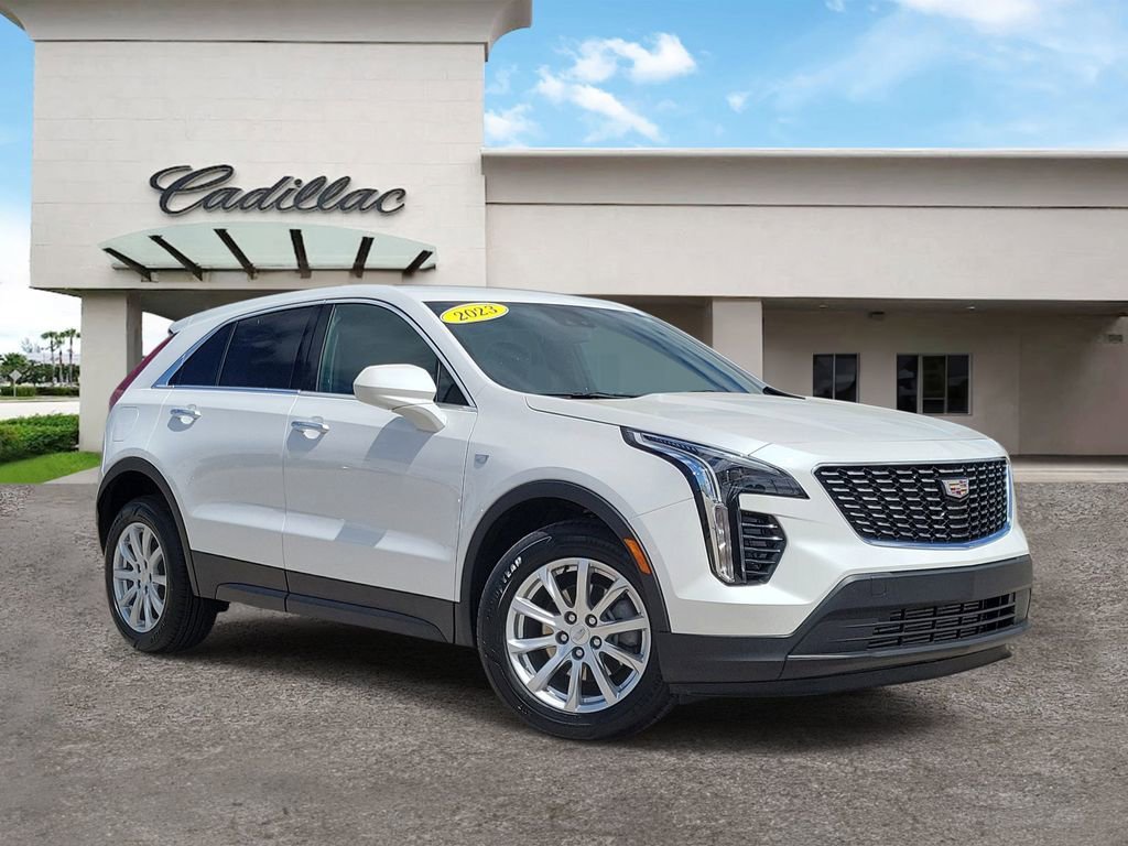 Certified 2023 Cadillac XT4 Luxury w/ Cold Weather Package