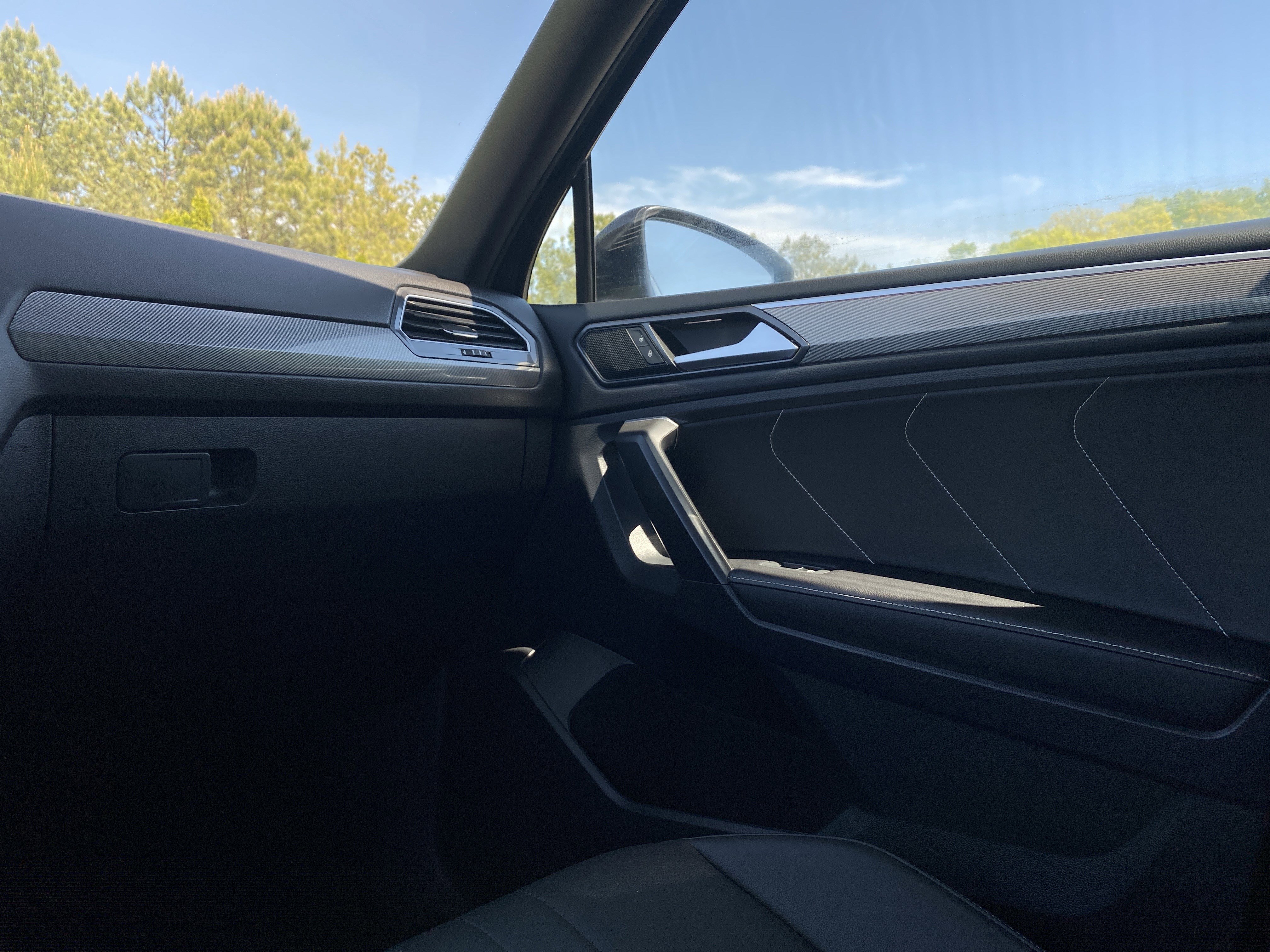 2023 Volkswagen Tiguan SE R-Line