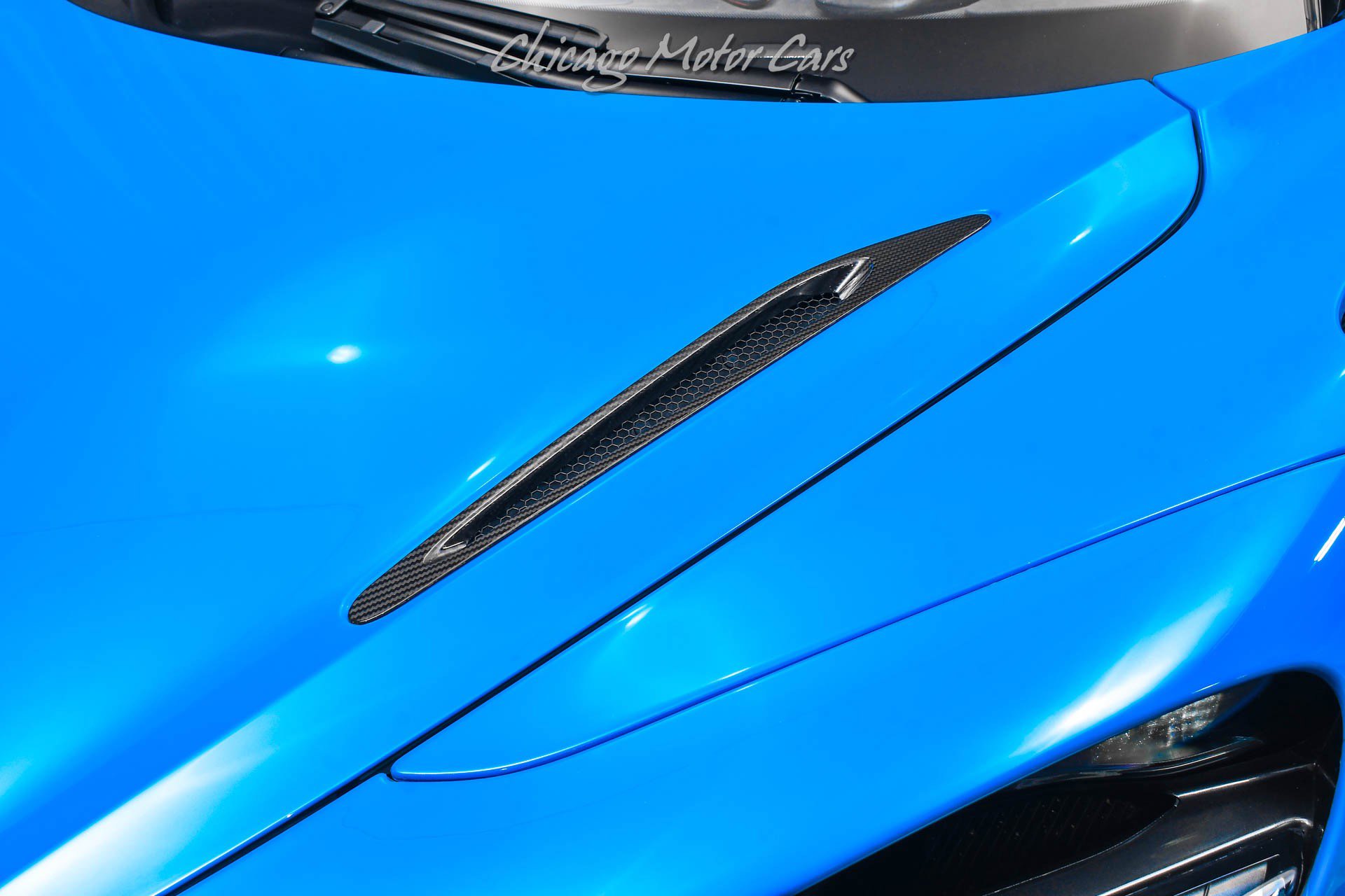 Used 2022 McLaren 765LT photo 32