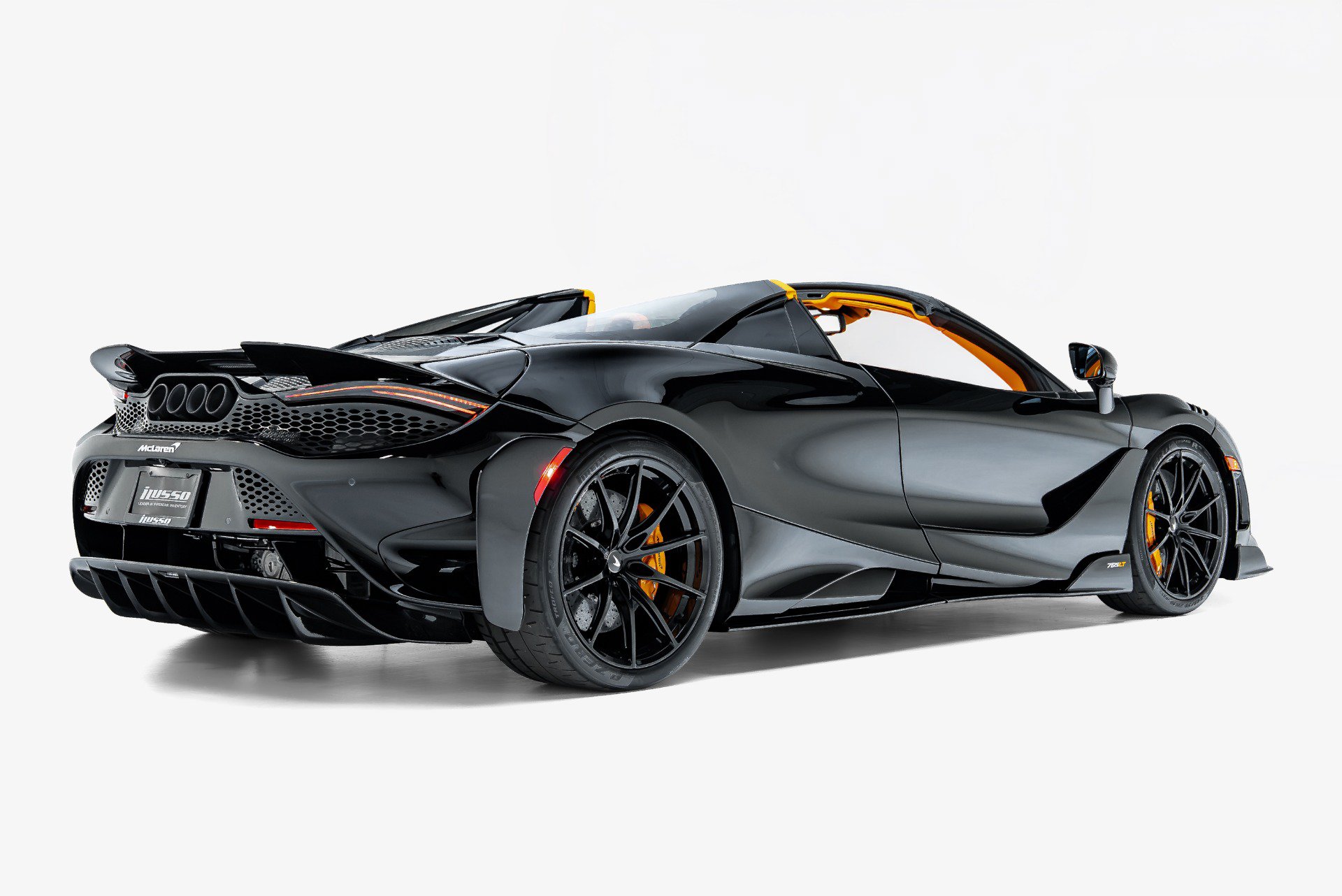 Used 2022 McLaren 765LT photo 2