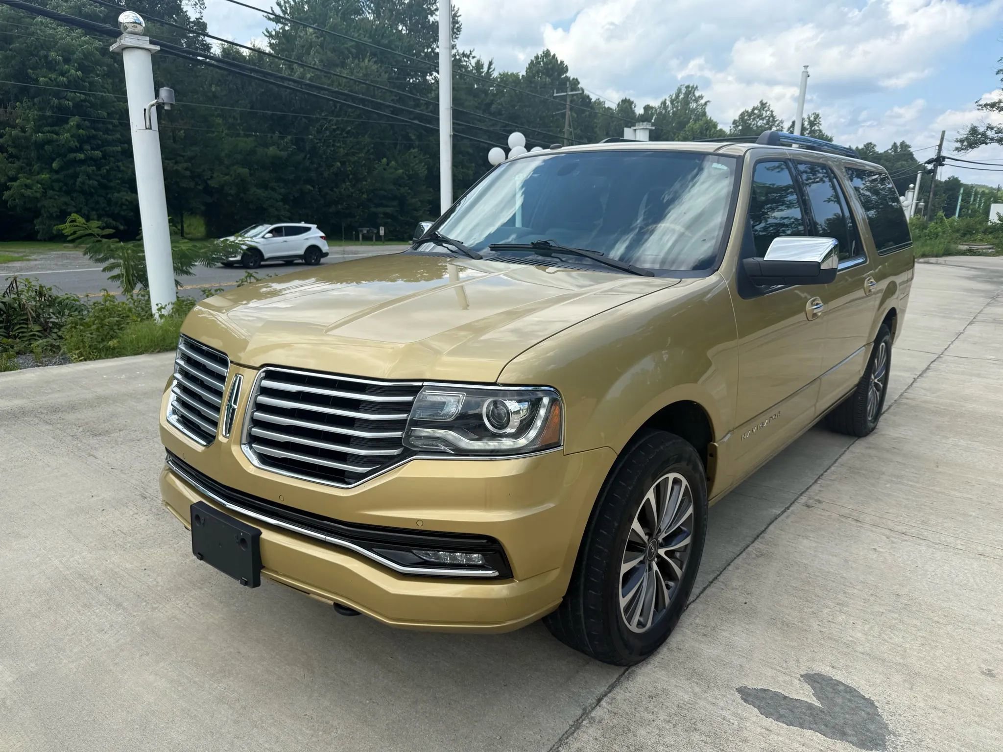 2016 Lincoln Navigator L | Carvana, image size:2048x1536