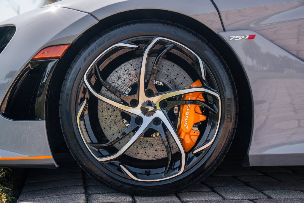 Used 2024 McLaren 750S photo 16