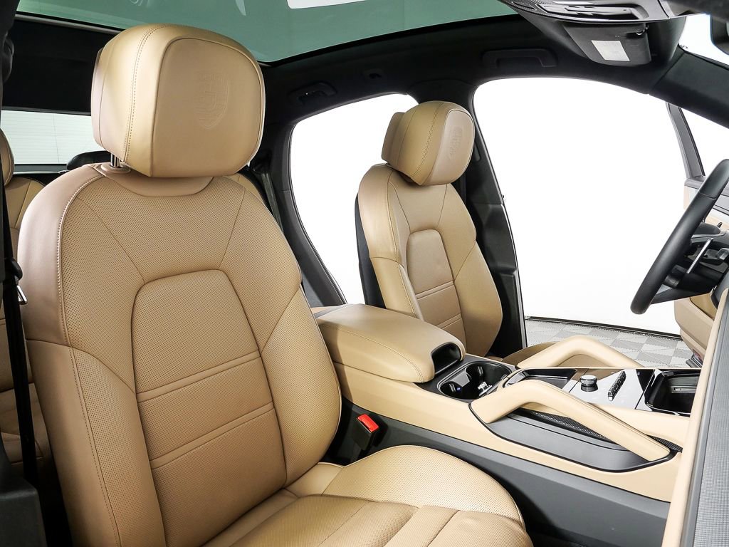 2024 Porsche Cayenne Coupe