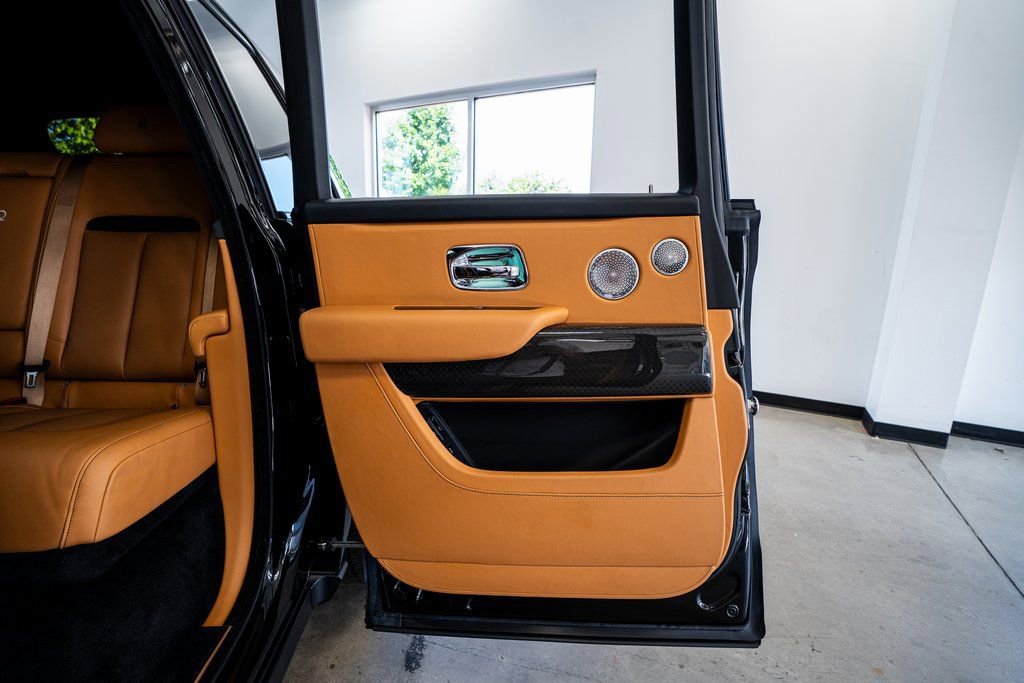 2022 Rolls-Royce Cullinan Black Badge