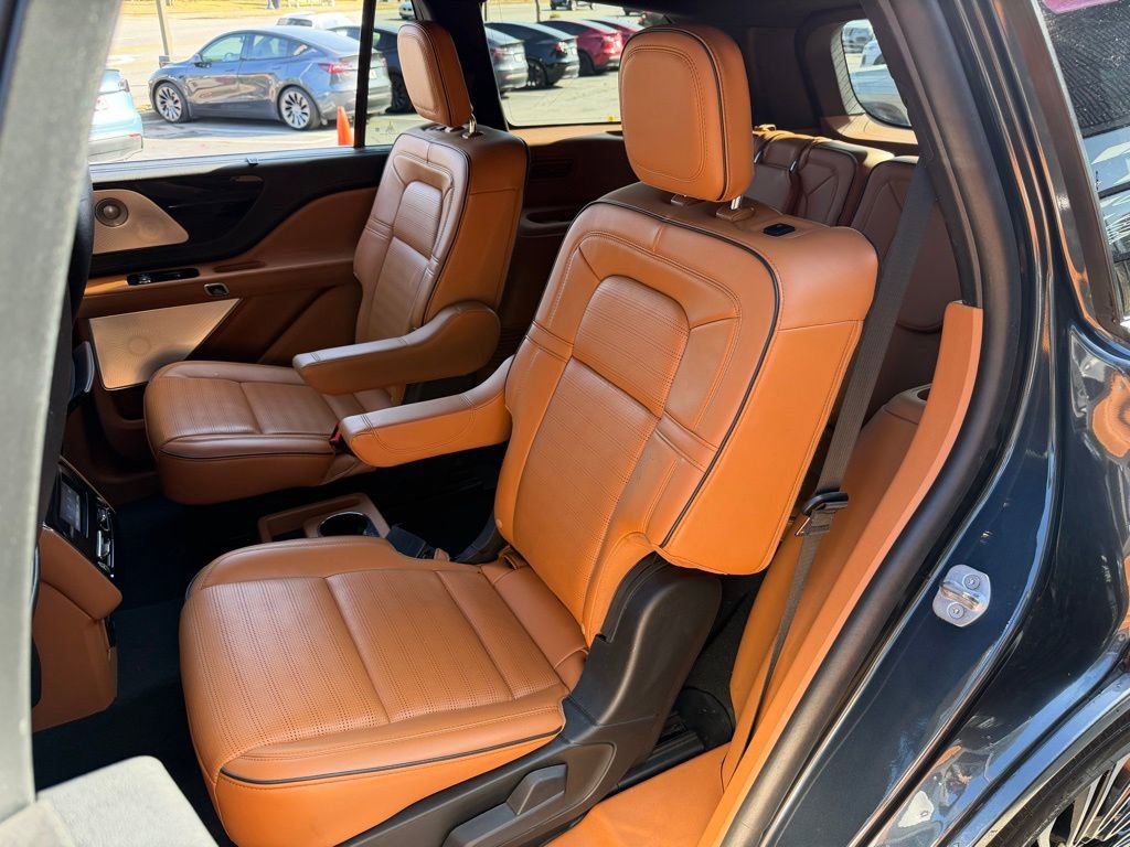 2023 Lincoln Aviator Black Label