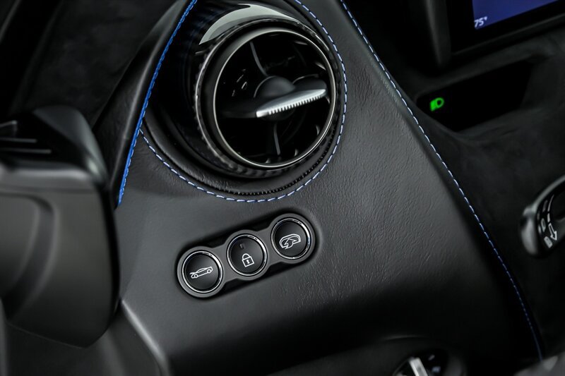 Used 2019 McLaren 720S Performance photo 27
