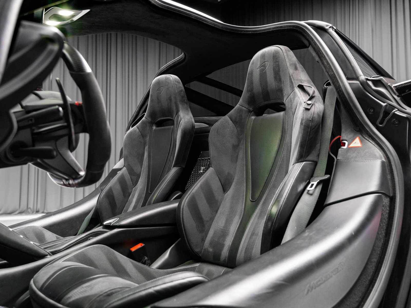 Used 2018 McLaren 720S Luxury photo 53