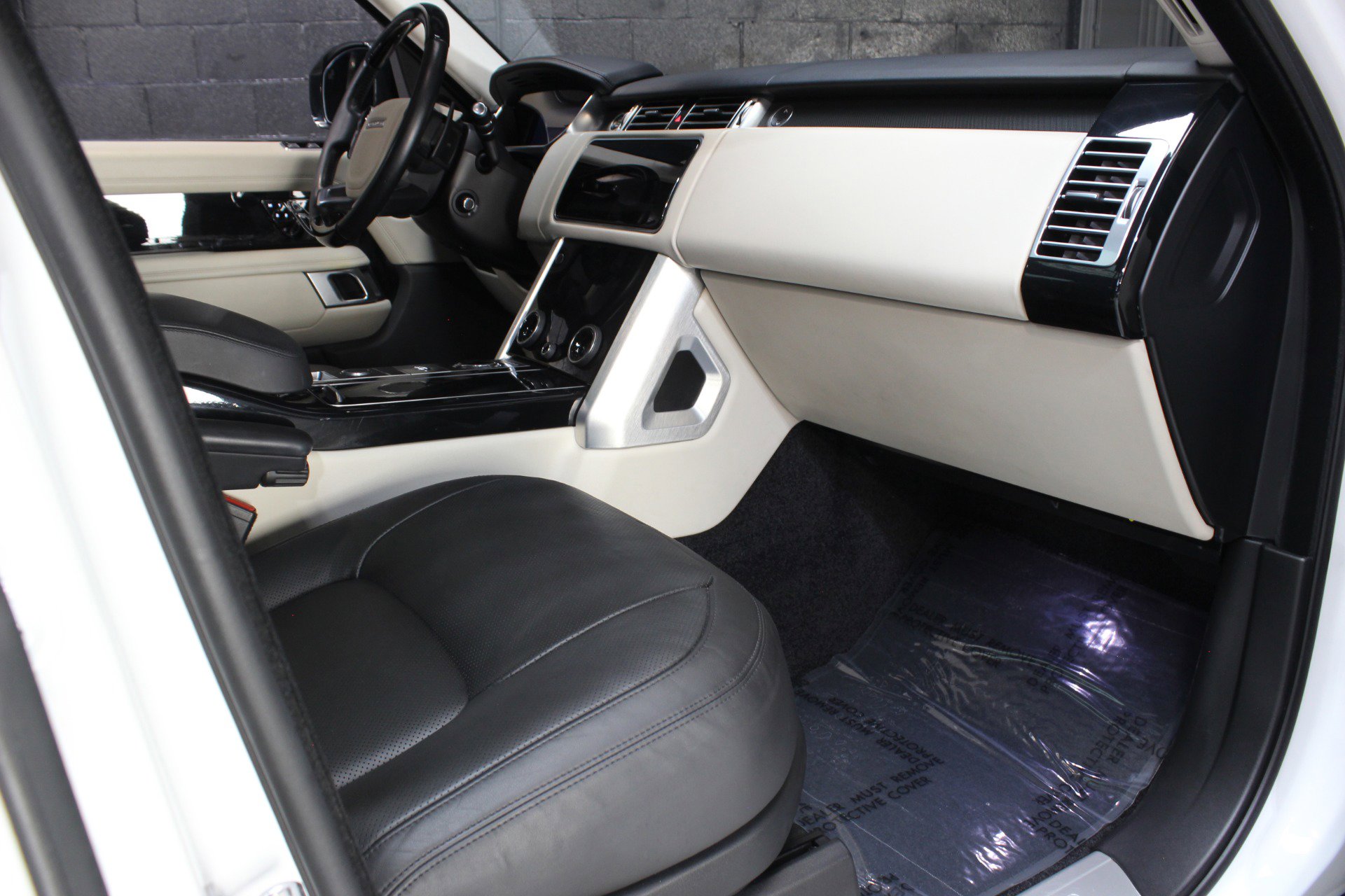 2021 Land Rover Range Rover Westminster Edition