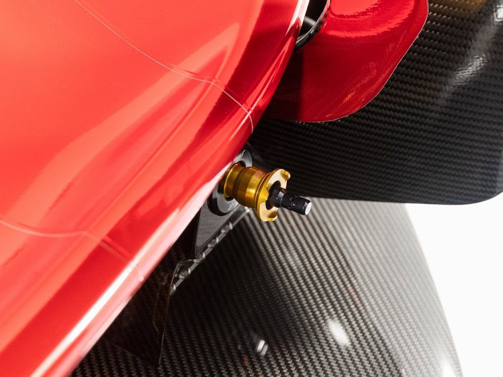 Used 2015 McLaren P1 photo 92