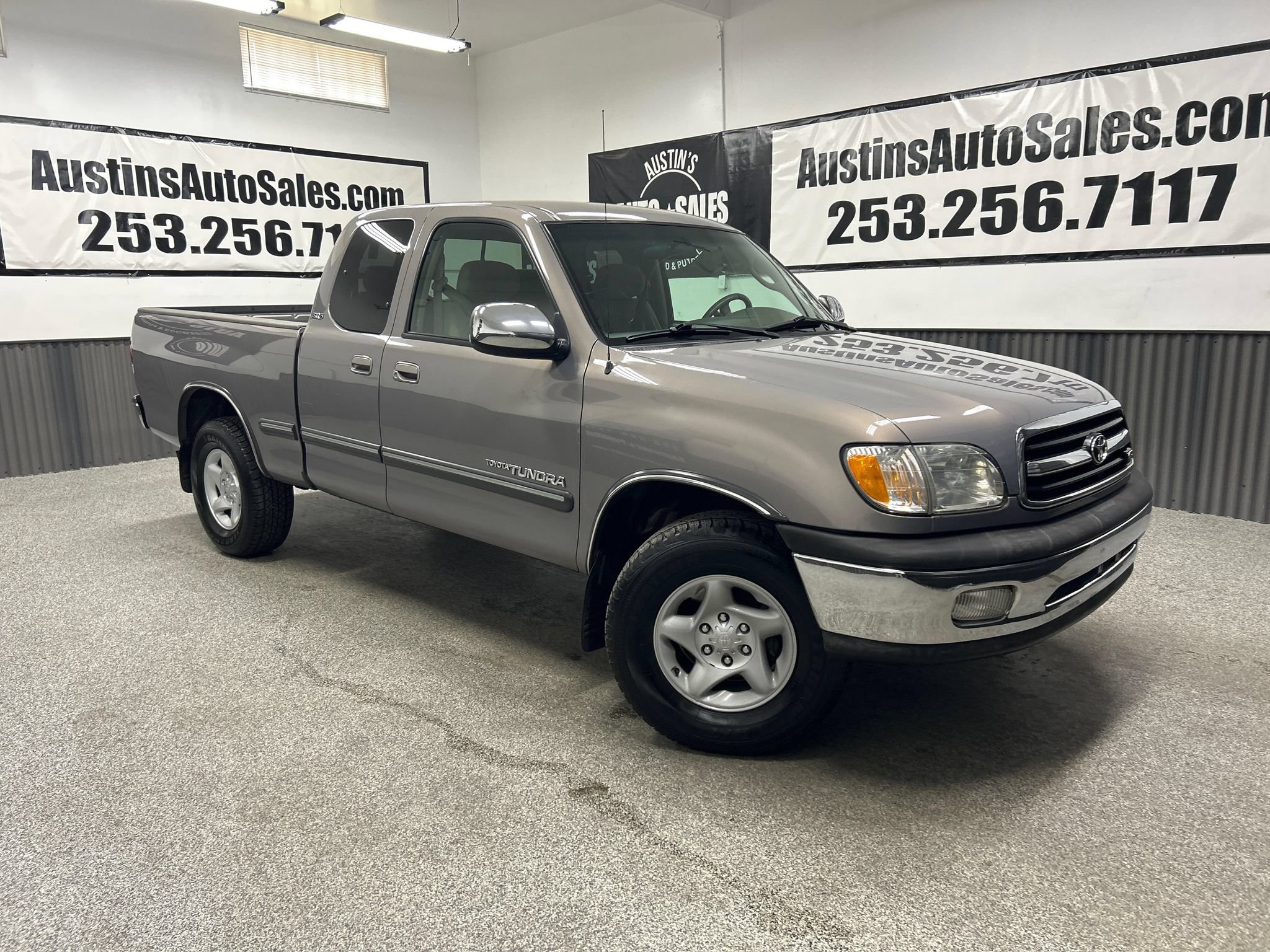 Used 2001 Toyota Tundra SR5 w/ Convenience Pkg