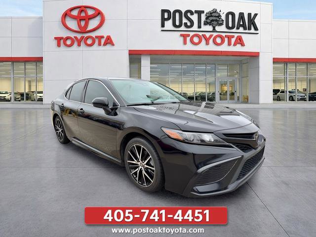 Used 2021 Toyota Camry SE