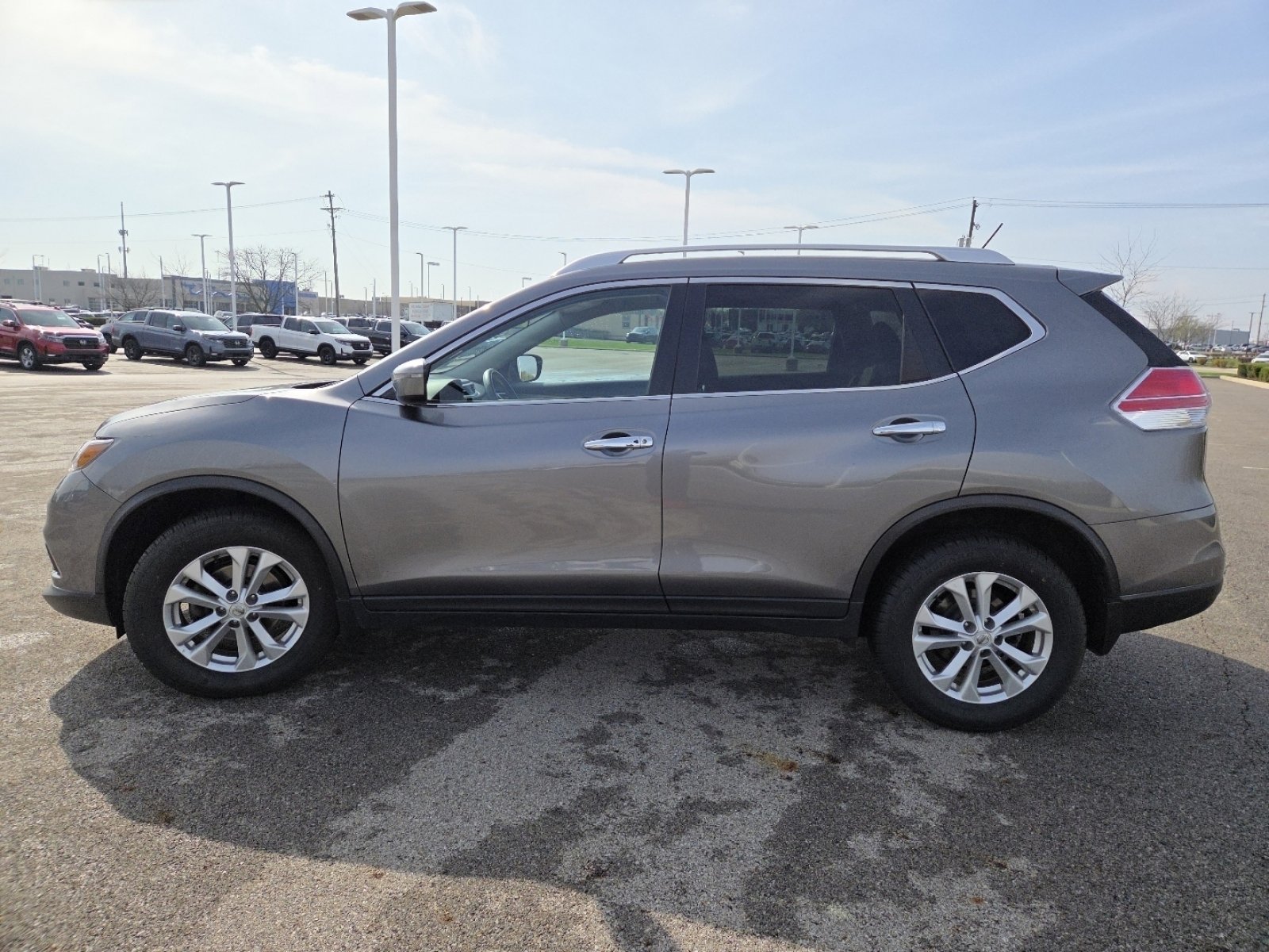 2016 Nissan Rogue SV